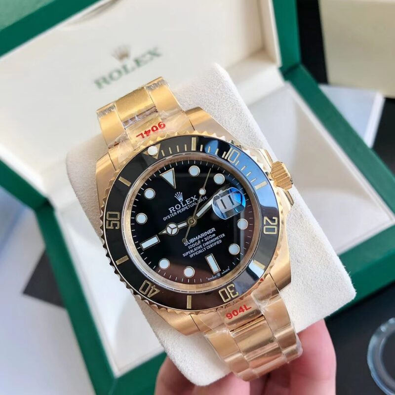 Rolex Submariner m126618 Series 4