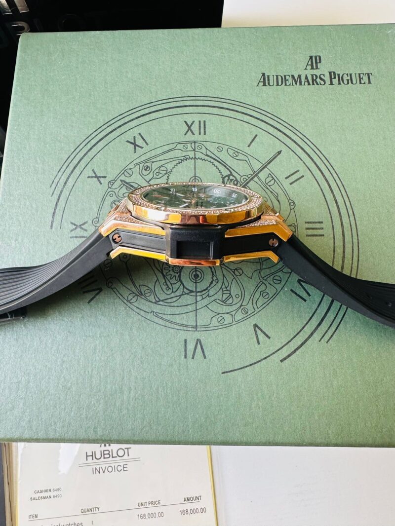 Hublot #016 10