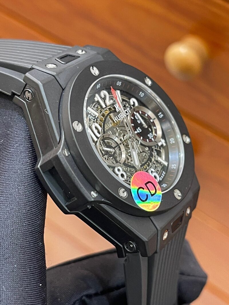 Hublot #023 4