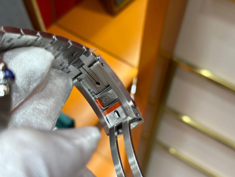 Omega SEAMASTER Series 13