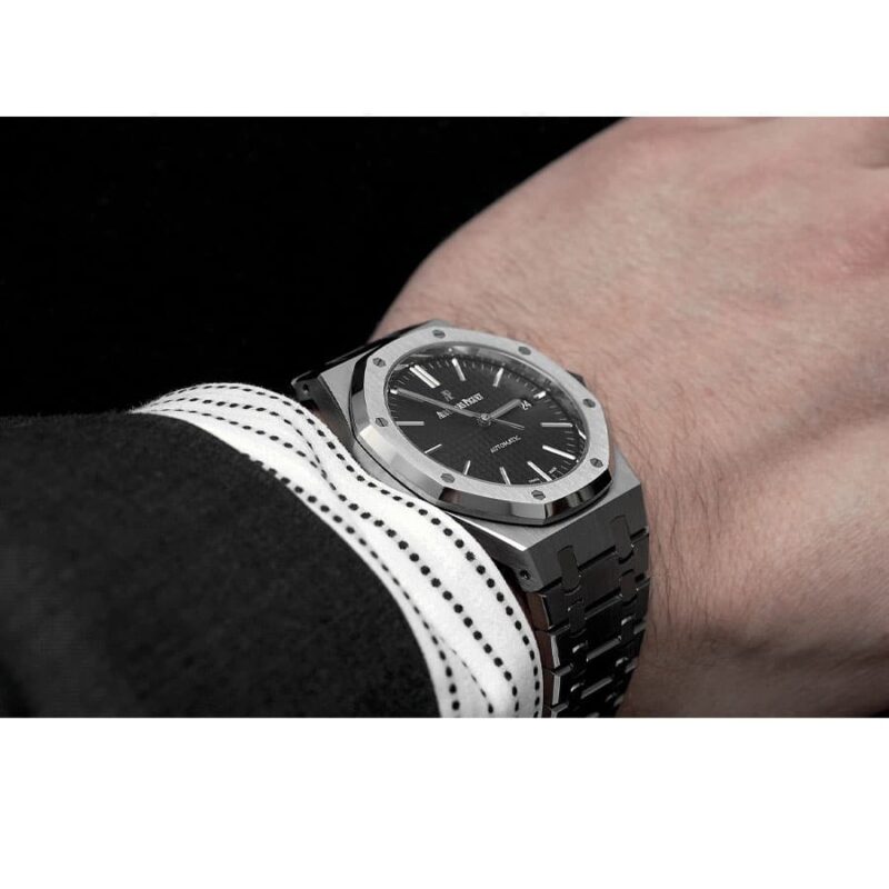 Audemars Piguet Royal Oak 15400ST.OO.1220ST.01 Replica 5