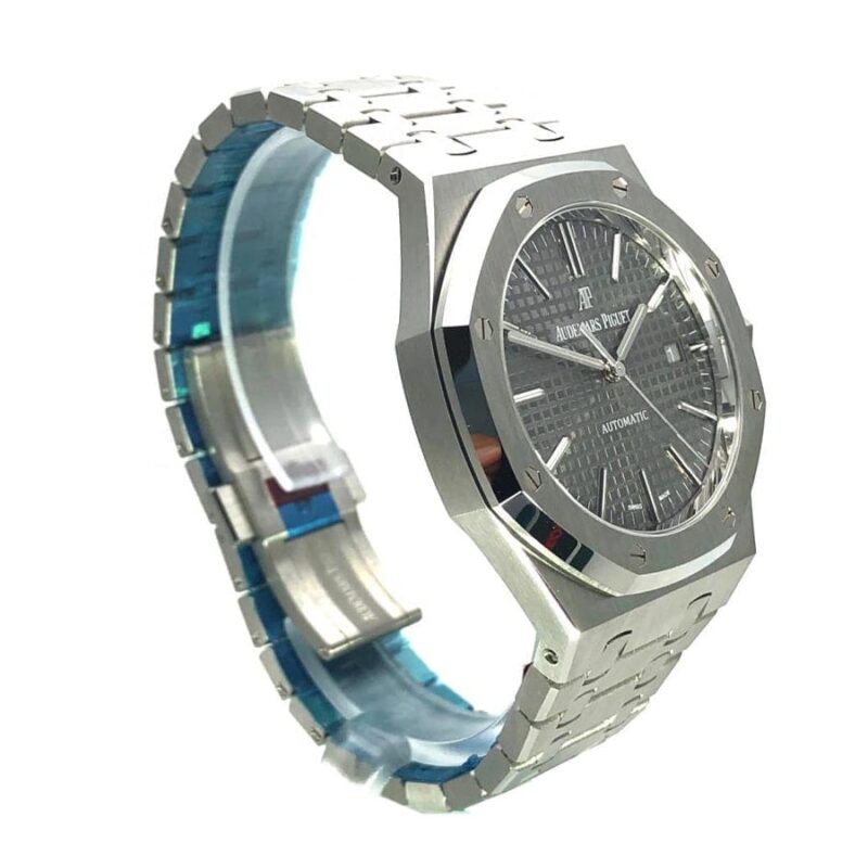 Audemars Piguet Royal Oak 15400ST.OO.1220ST.04 Replica 2