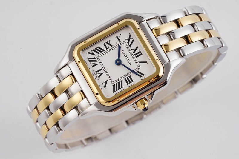 Cartier Panthère de Cartier Medium 5