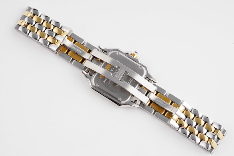 Cartier Panthère de Cartier Medium 11