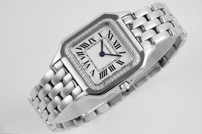 Cartier Panthère de Cartier Medium 11