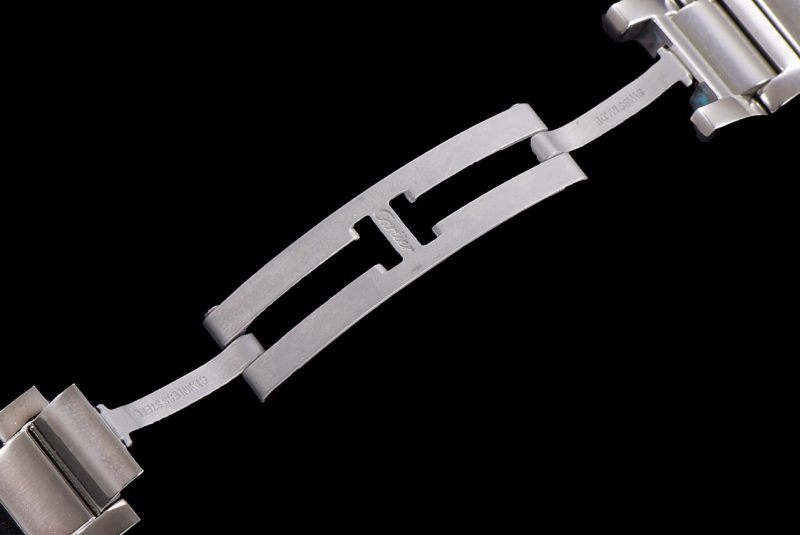 Cartier Tank Must Watch 14
