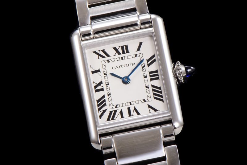 Cartier Tank Must Watch 11