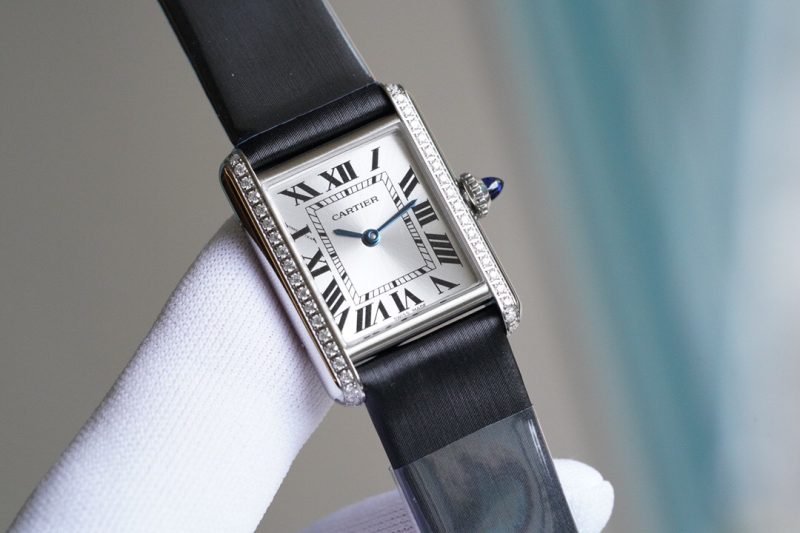 Cartier Tank Must Watch With Diamond 3